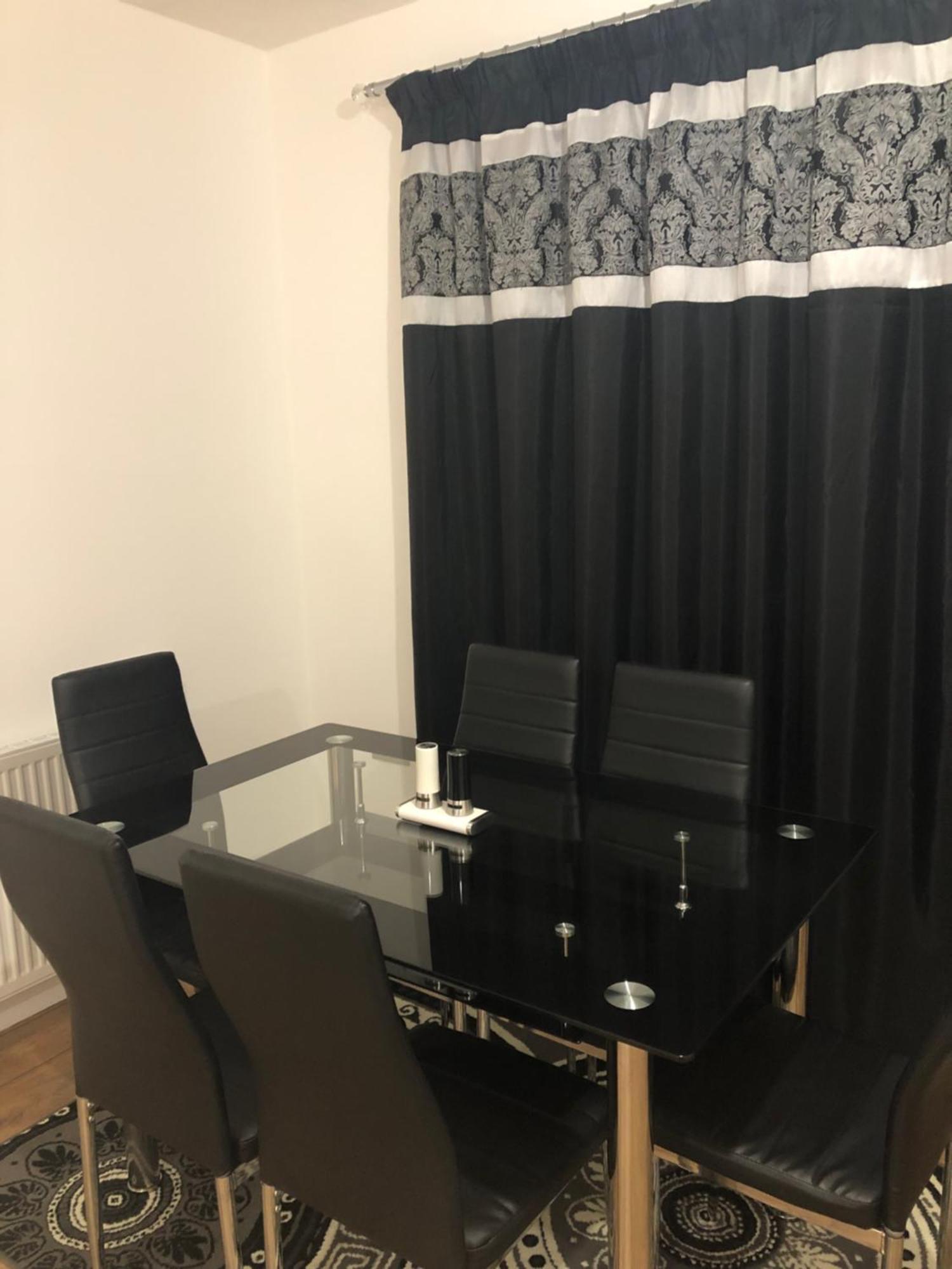 Luxury Kingsize Bedroom With Private Bathroom Northolt  Екстериор снимка